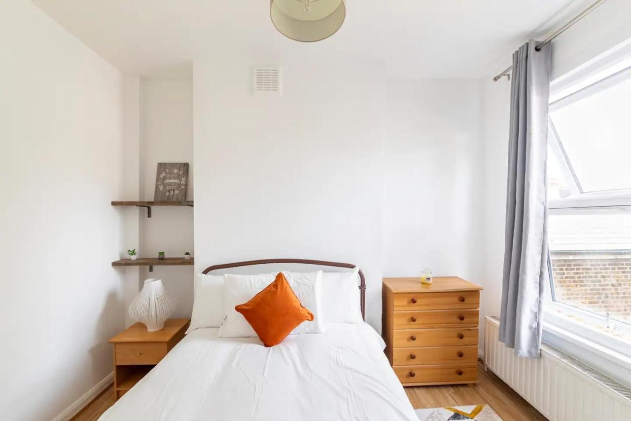 Large, Bright And Spacious 3 Bed Flat In Londra Esterno foto
