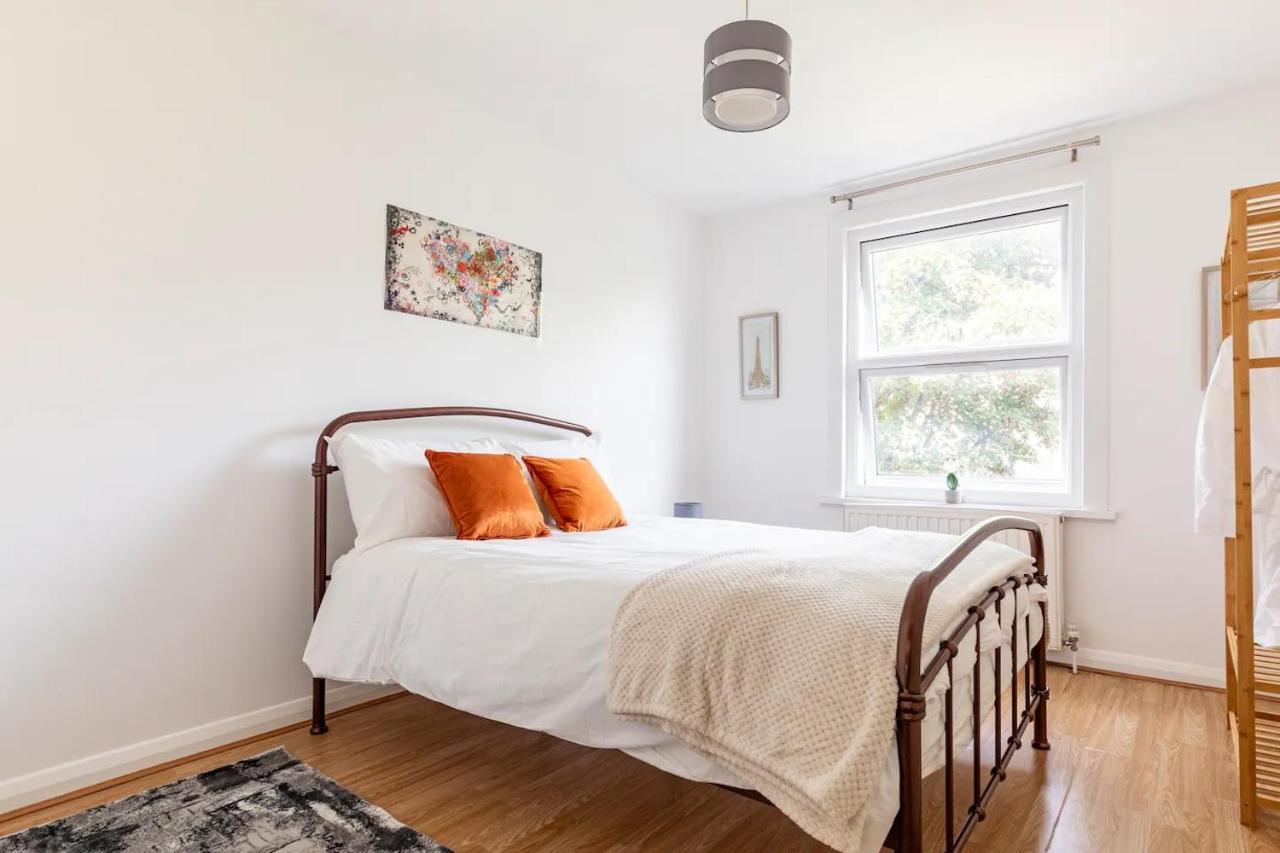 Large, Bright And Spacious 3 Bed Flat In Londra Esterno foto