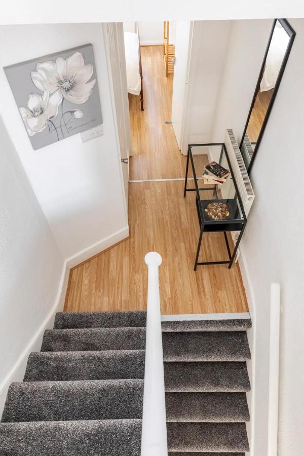 Large, Bright And Spacious 3 Bed Flat In Londra Esterno foto