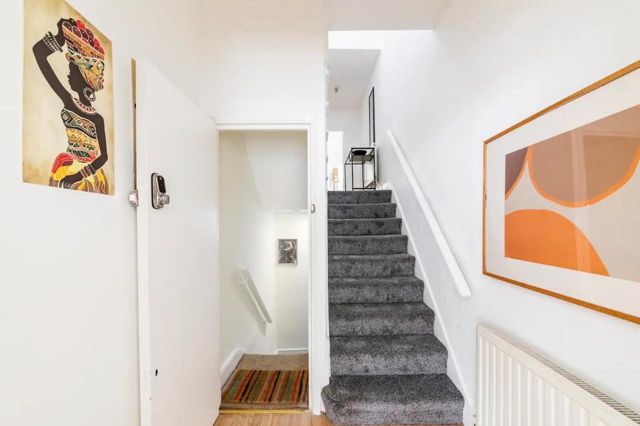 Large, Bright And Spacious 3 Bed Flat In Londra Esterno foto