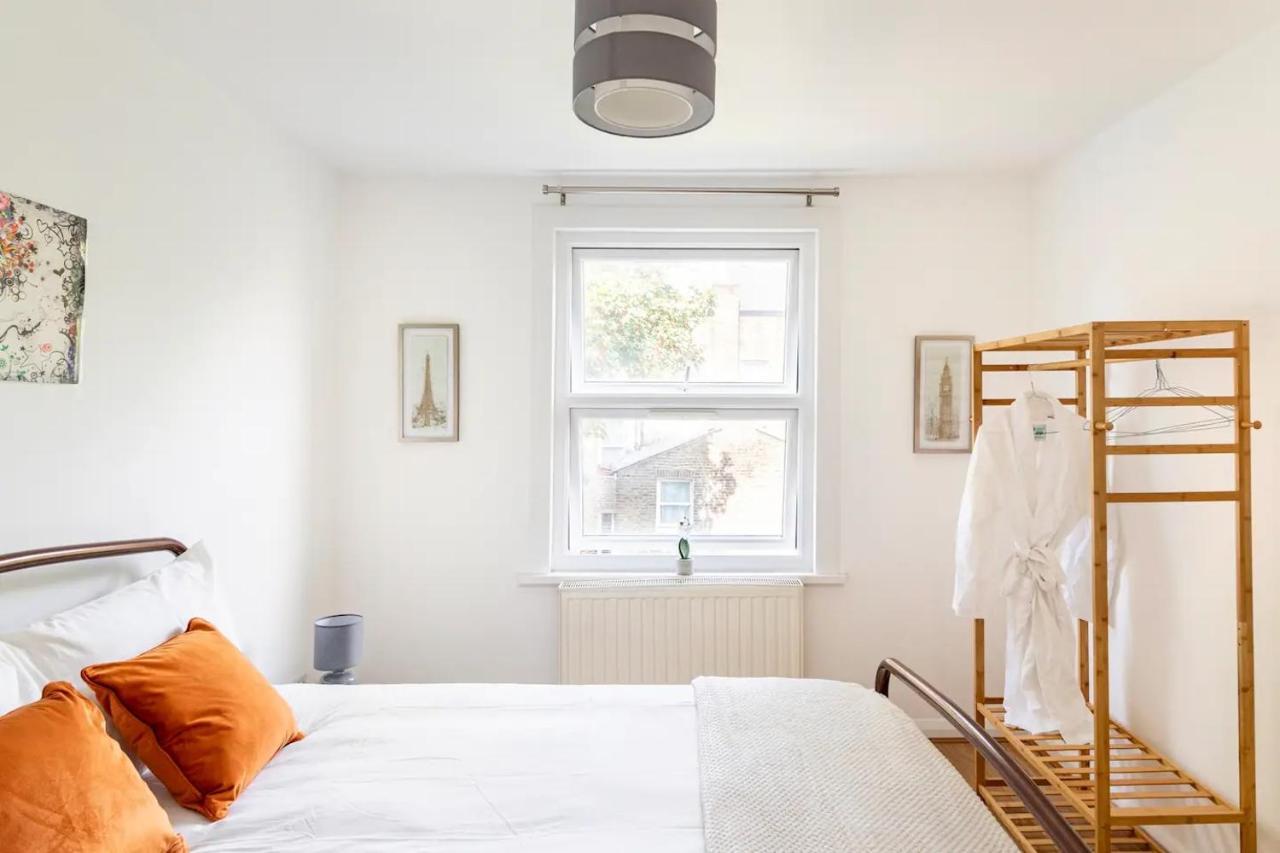 Large, Bright And Spacious 3 Bed Flat In Londra Esterno foto