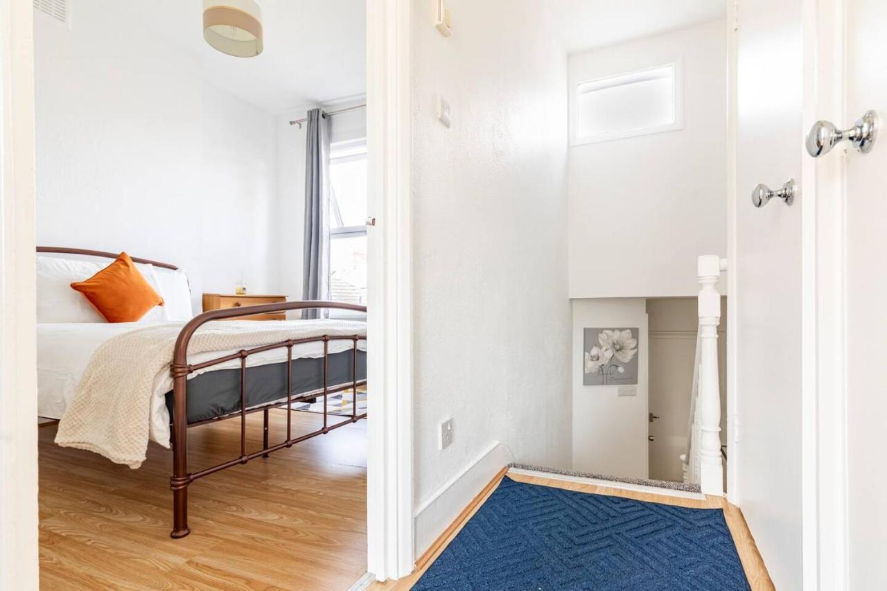 Large, Bright And Spacious 3 Bed Flat In Londra Esterno foto