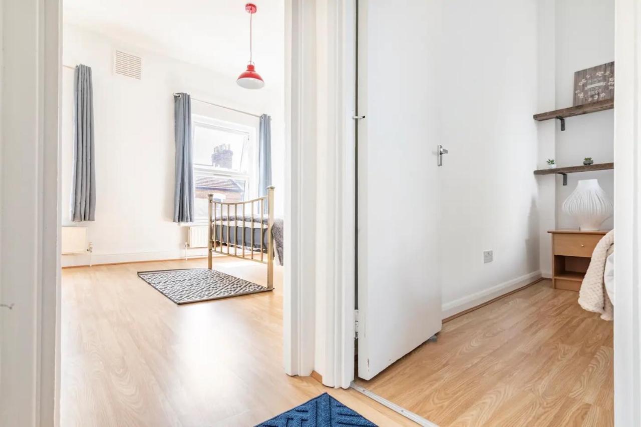 Large, Bright And Spacious 3 Bed Flat In Londra Esterno foto